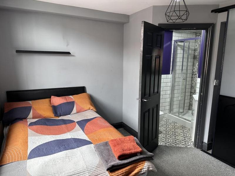 6D Hosting Apartment Coventry Luaran gambar